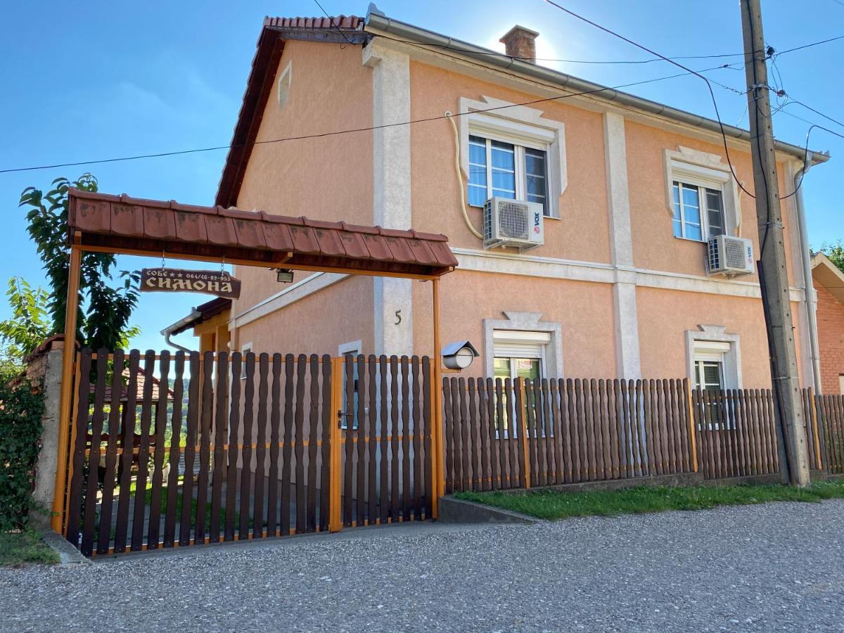 Apartman Simona Vrdnik Dış mekan fotoğraf
