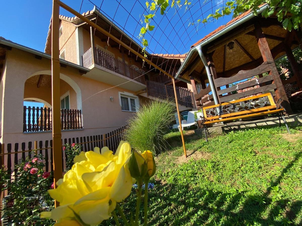 Apartman Simona Vrdnik Dış mekan fotoğraf