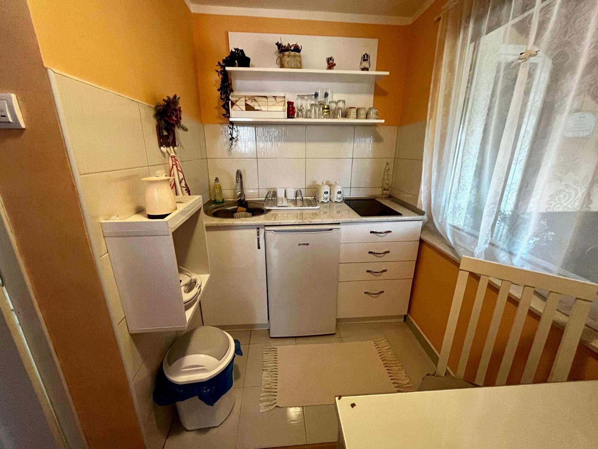 Apartman Simona Vrdnik Dış mekan fotoğraf