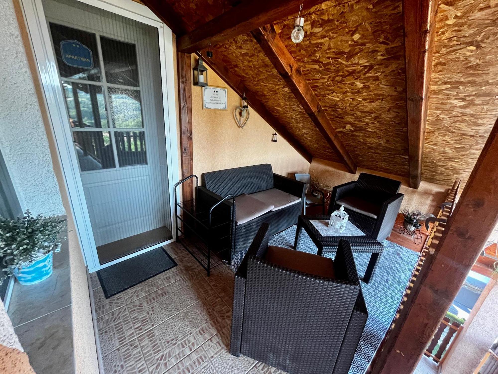 Apartman Simona Vrdnik Dış mekan fotoğraf